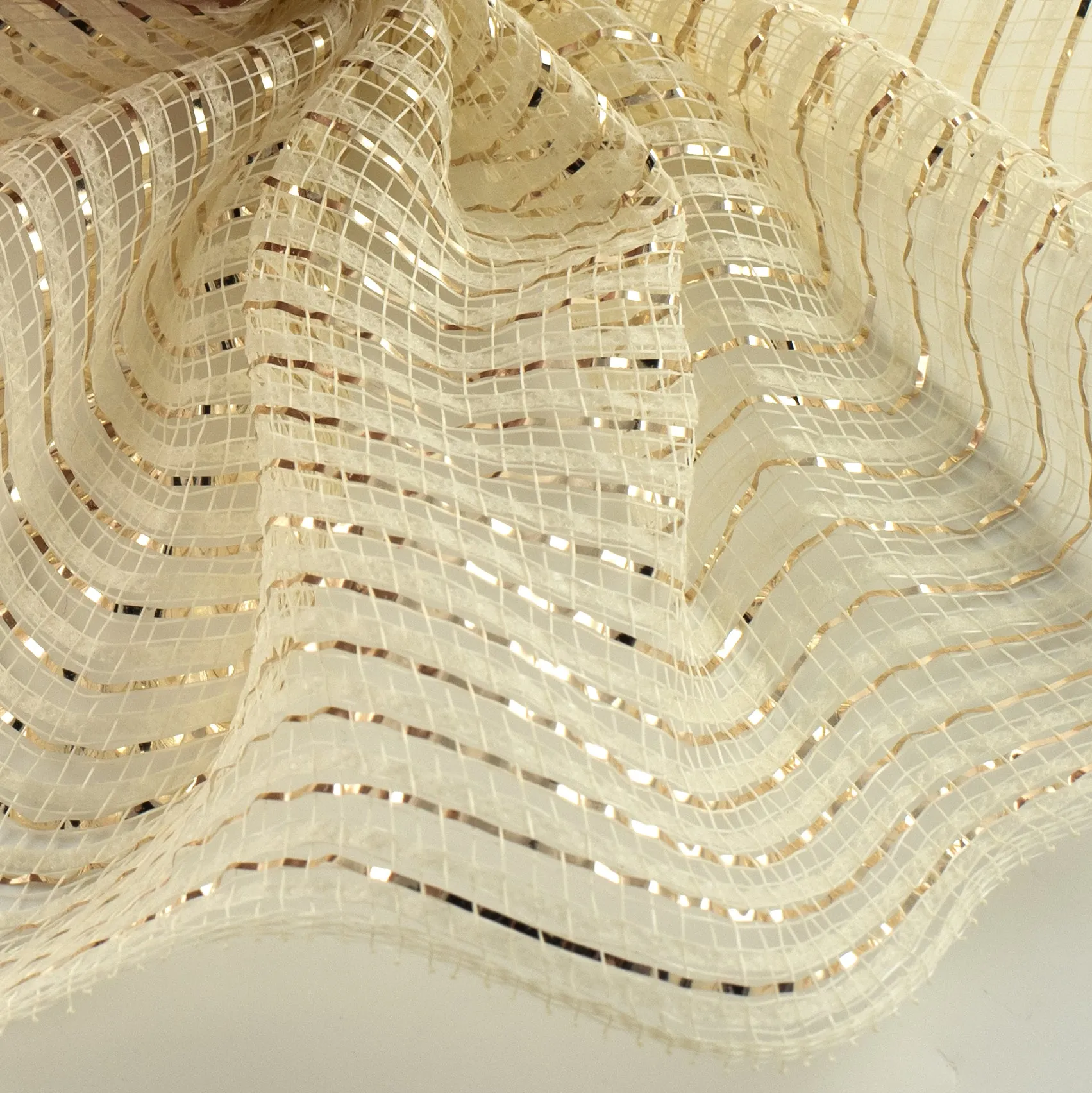 10" Metallic Breeze Mesh: Ivory & Champagne Gold
