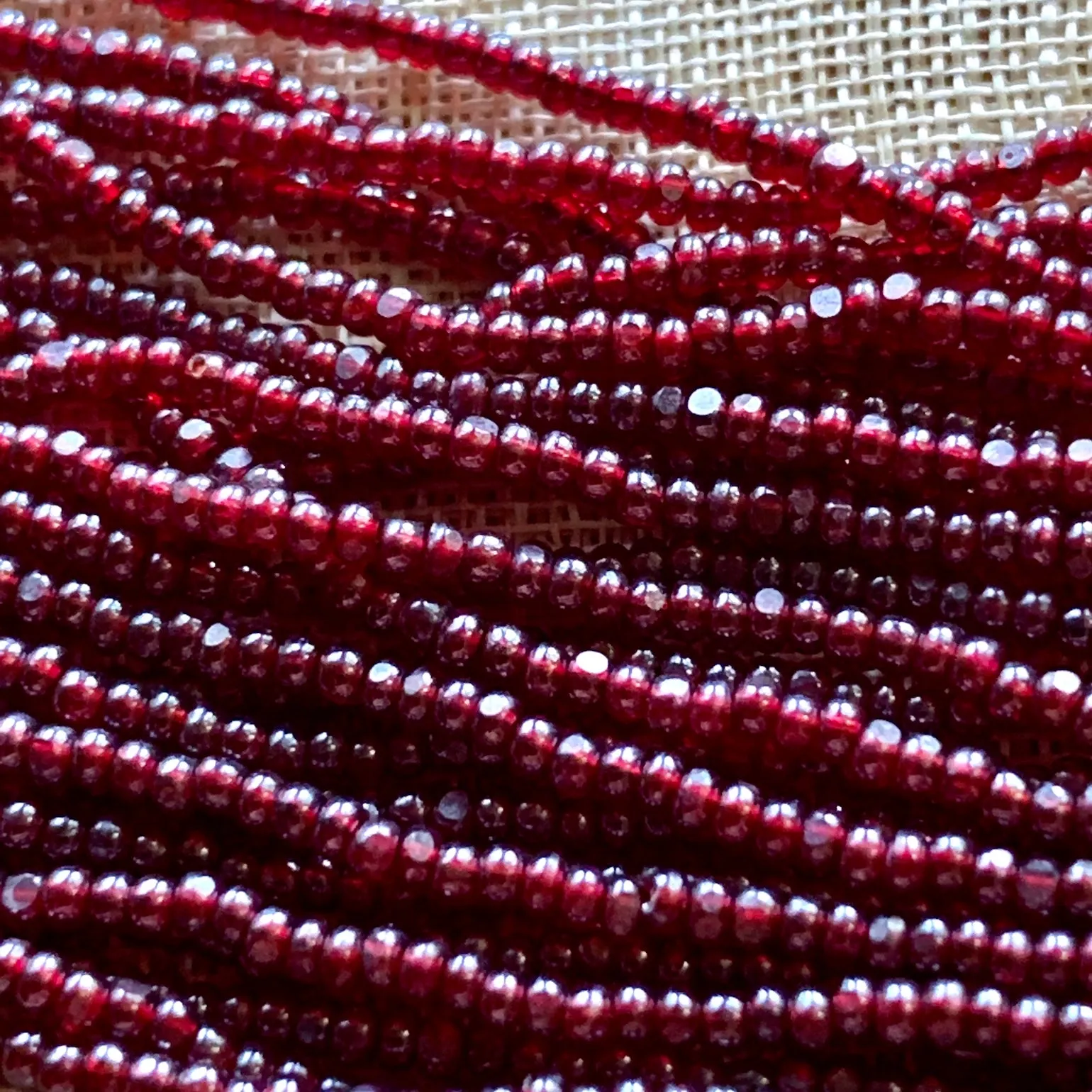 13º Burgundy Luster Charlotte-Cuts