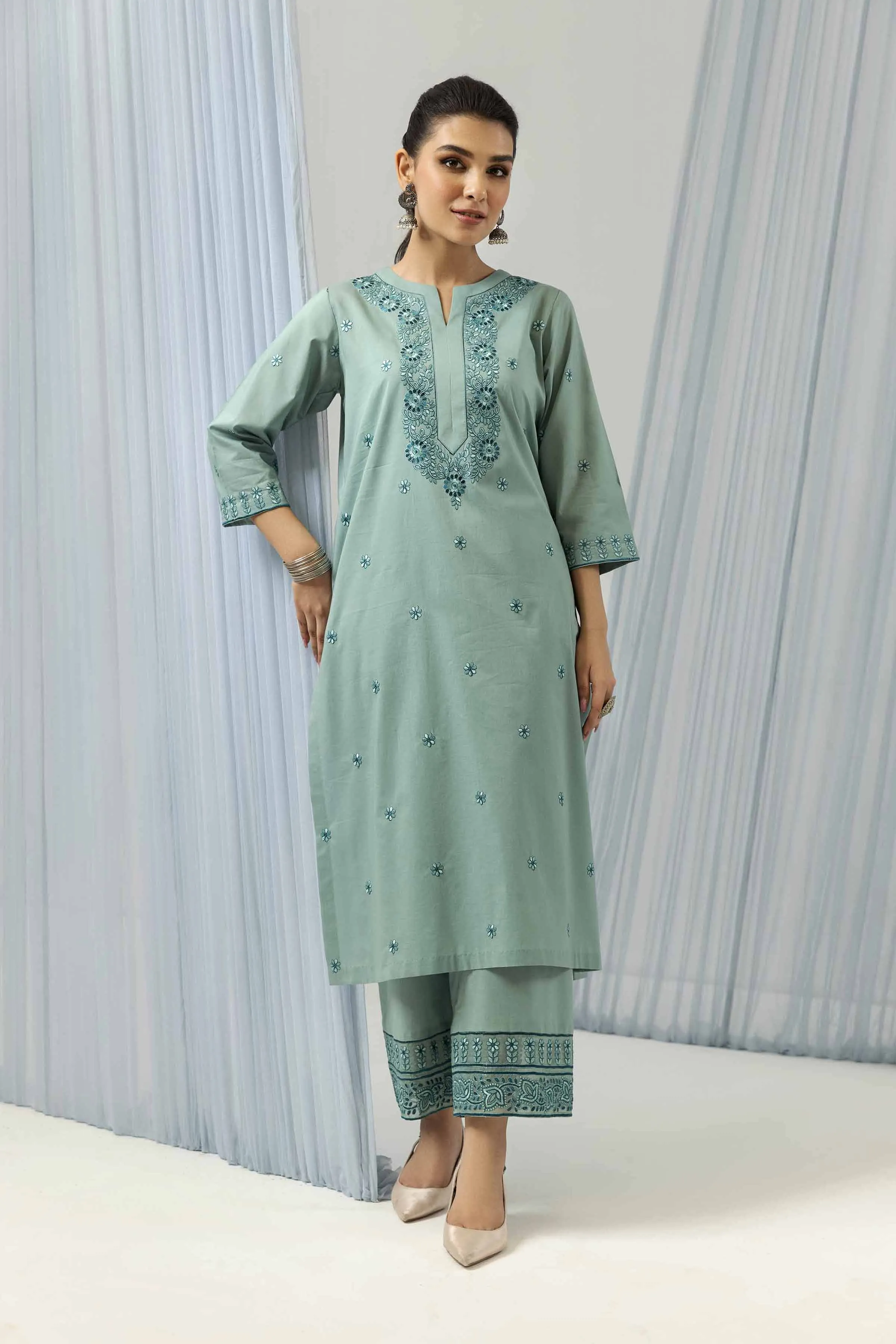 2 Piece - Embroidered Suit - PE23-48