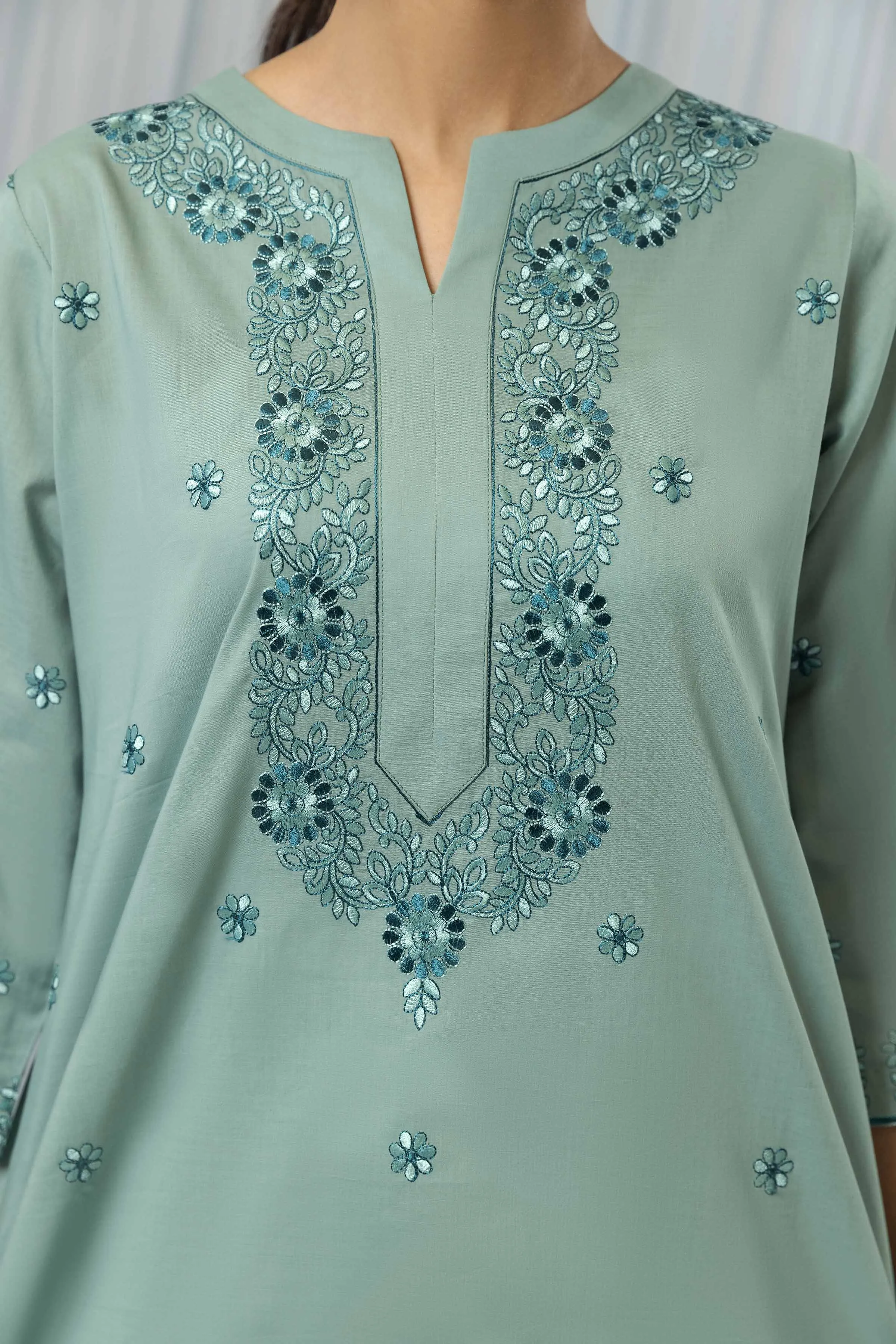 2 Piece - Embroidered Suit - PE23-48