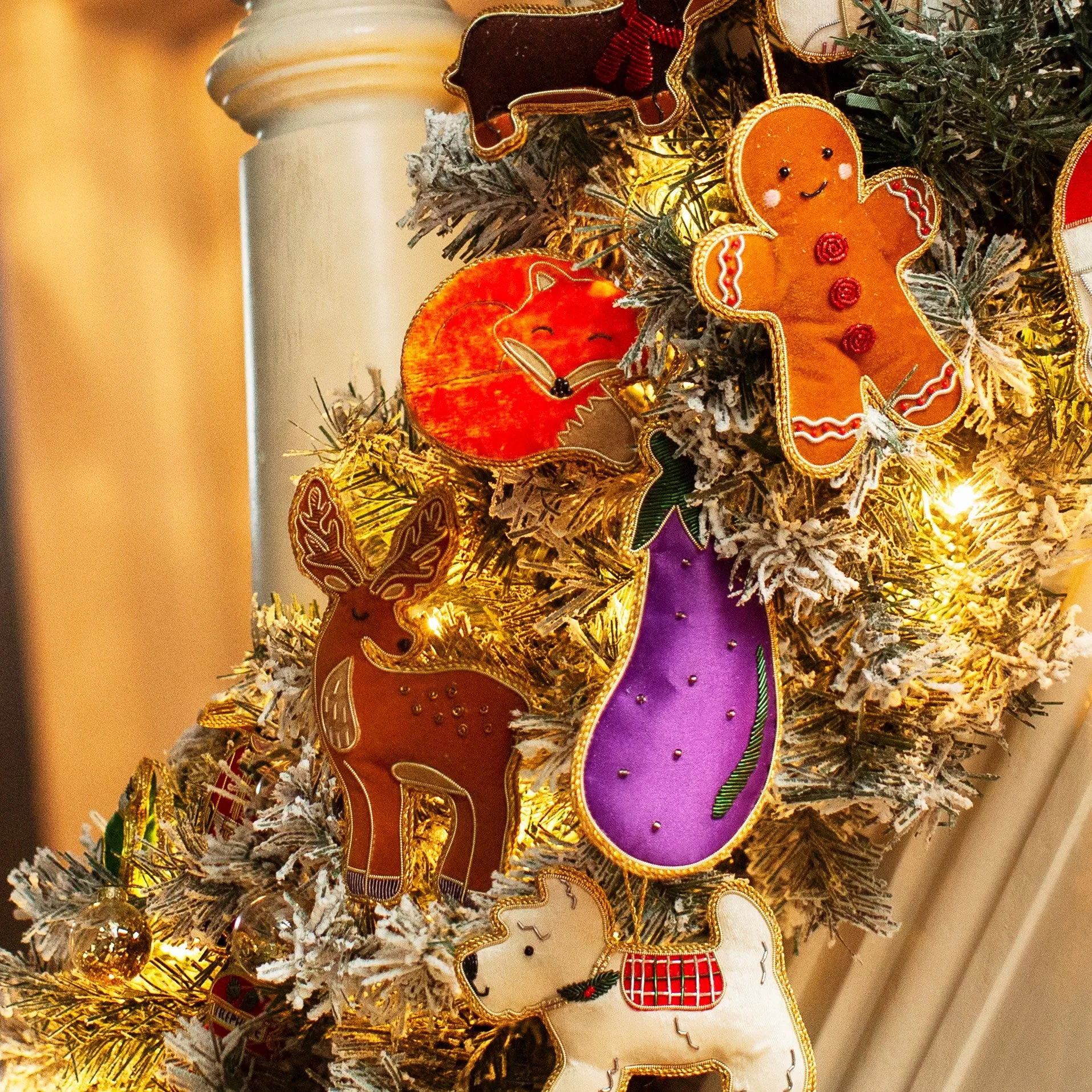 Aubergine Zari Decoration