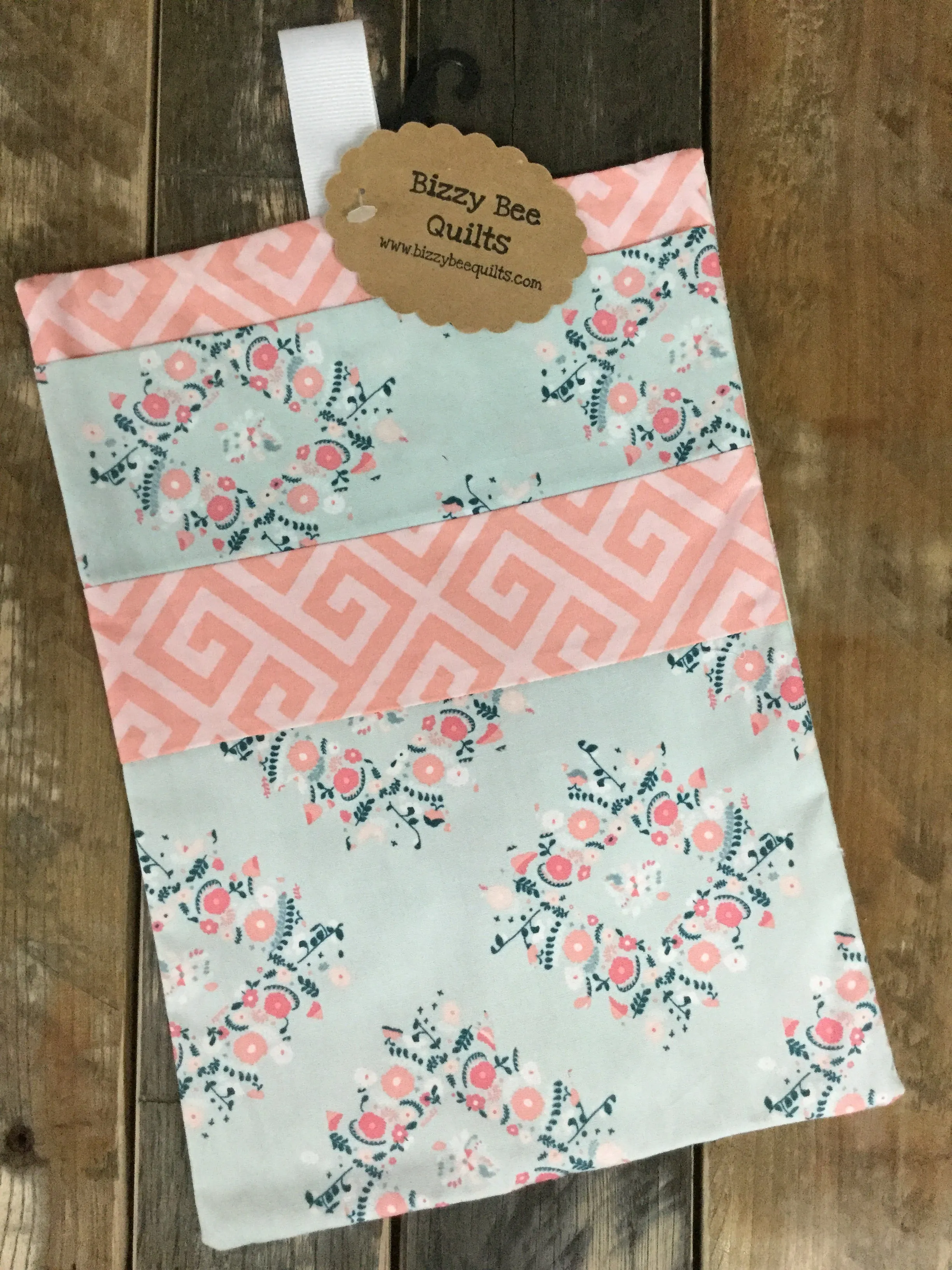 Blithe Joys Wreaths Ice Diaper/Wipee Case