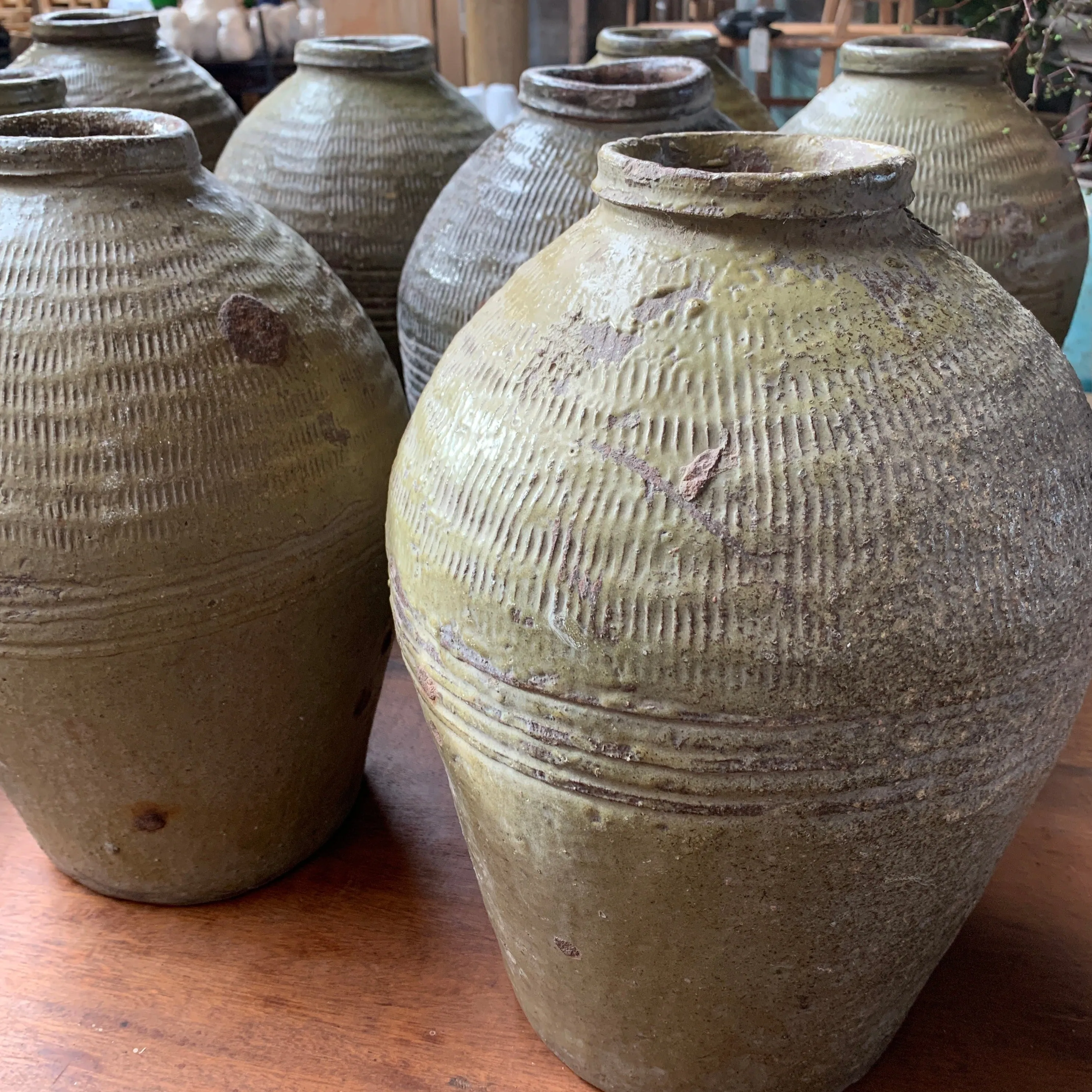 Caper Textured Pot