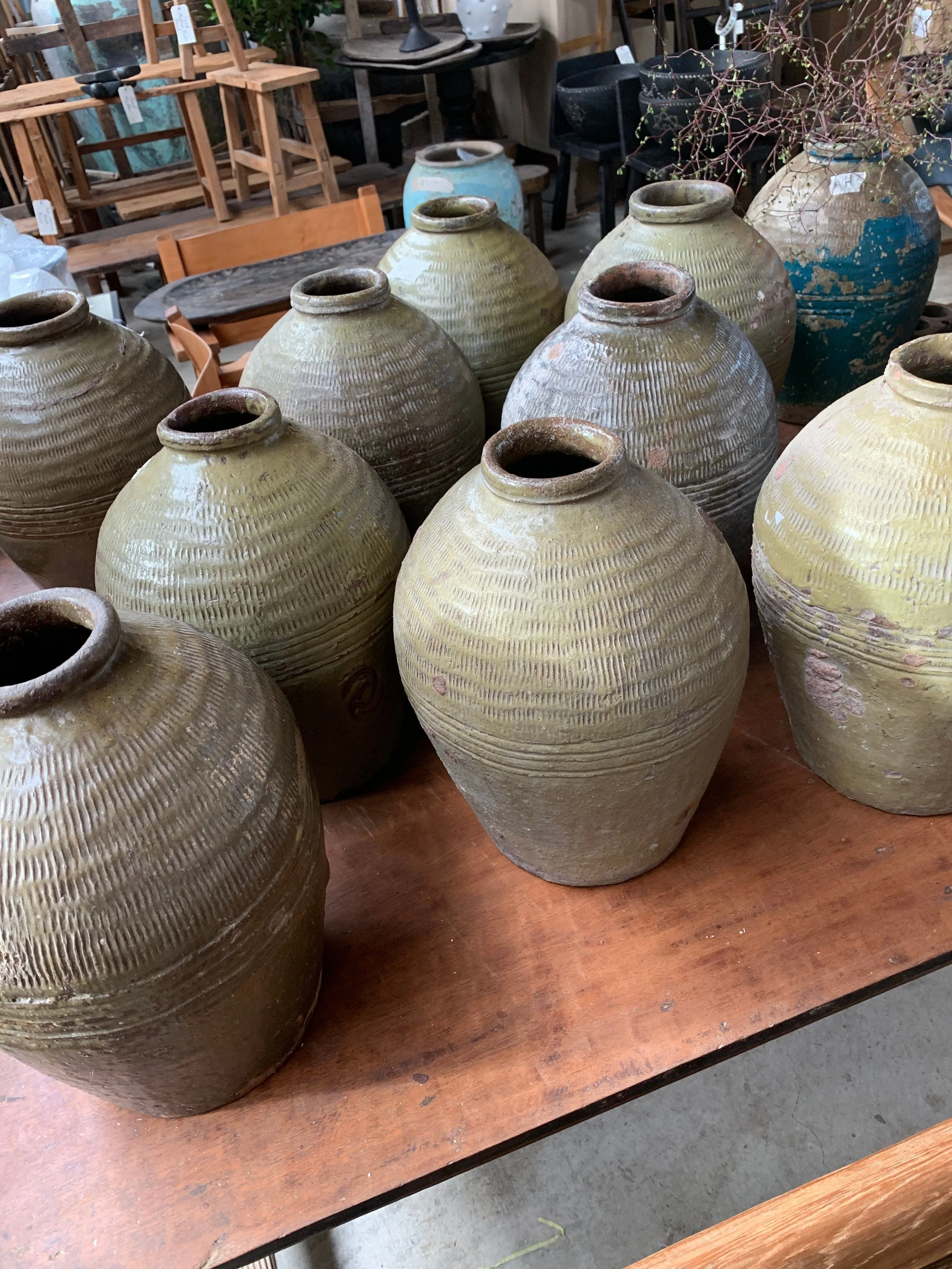 Caper Textured Pot