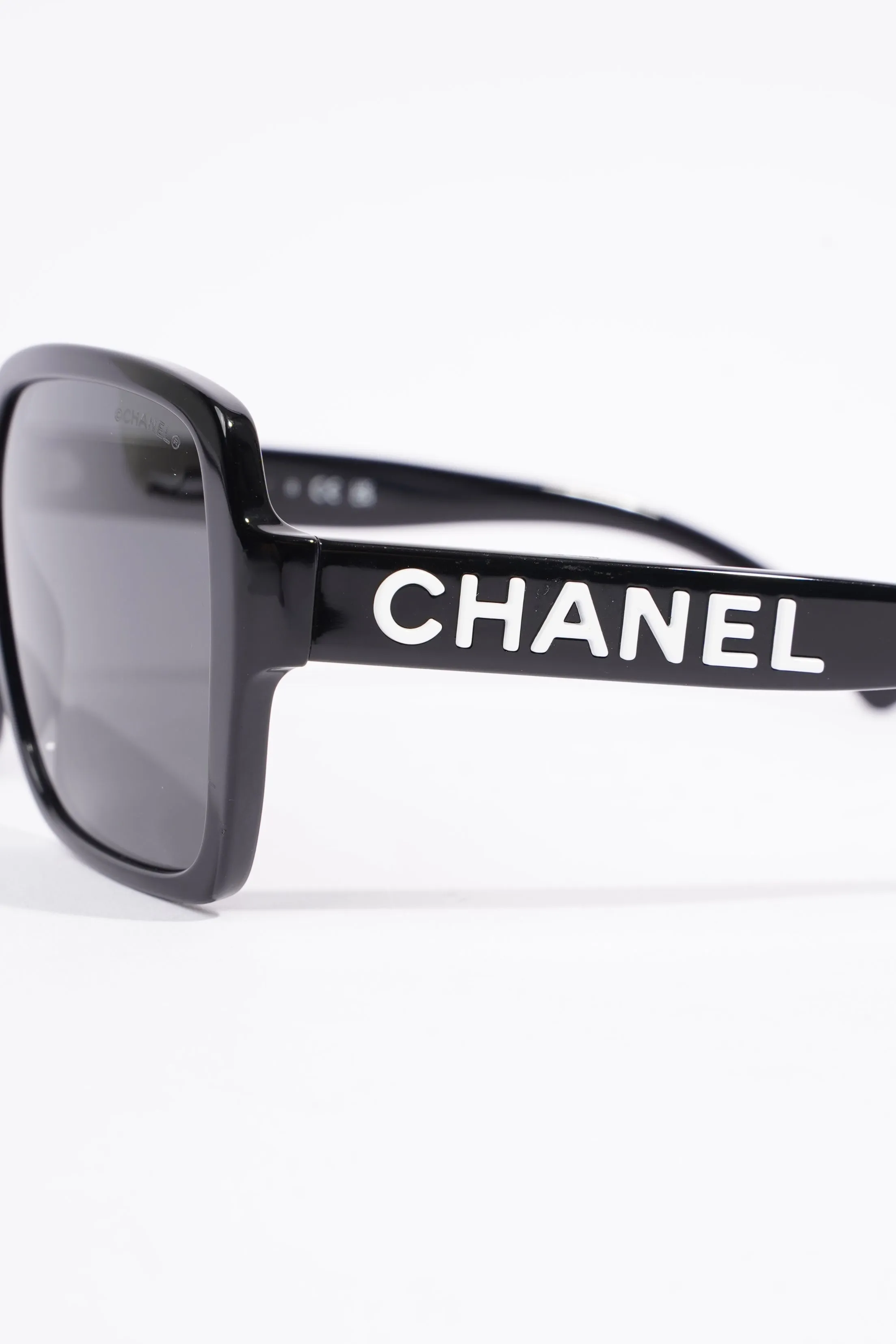 Chanel 5408-A Sunglasses Black Acetate 140