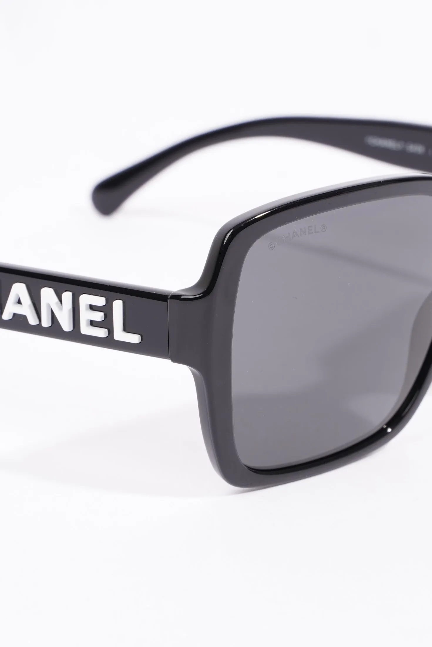 Chanel 5408-A Sunglasses Black Acetate 140