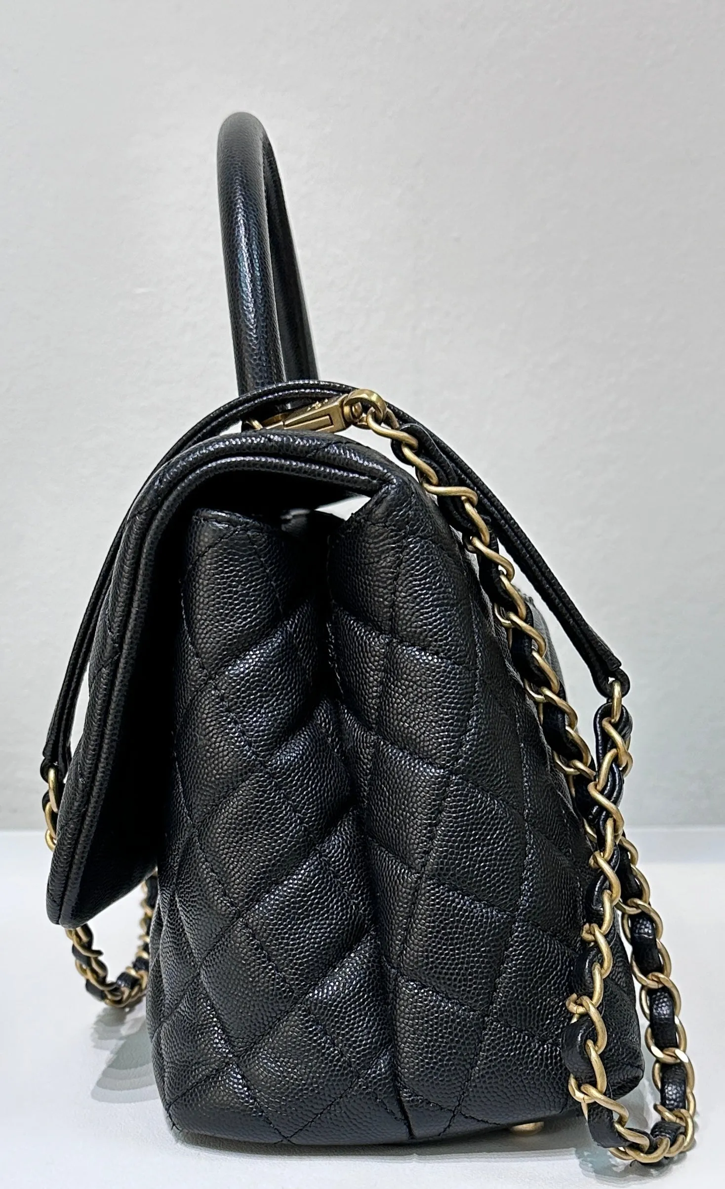 Chanel Coco Handle Cuir Matelasse Caviar Noir