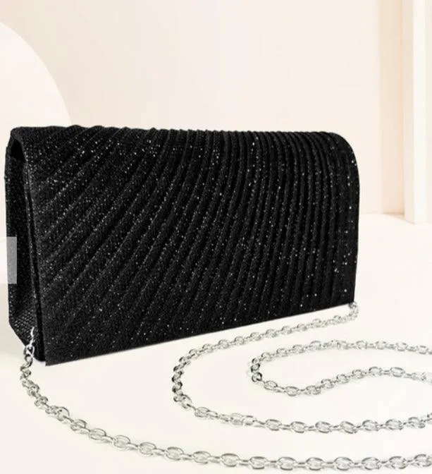Charming Clutch
