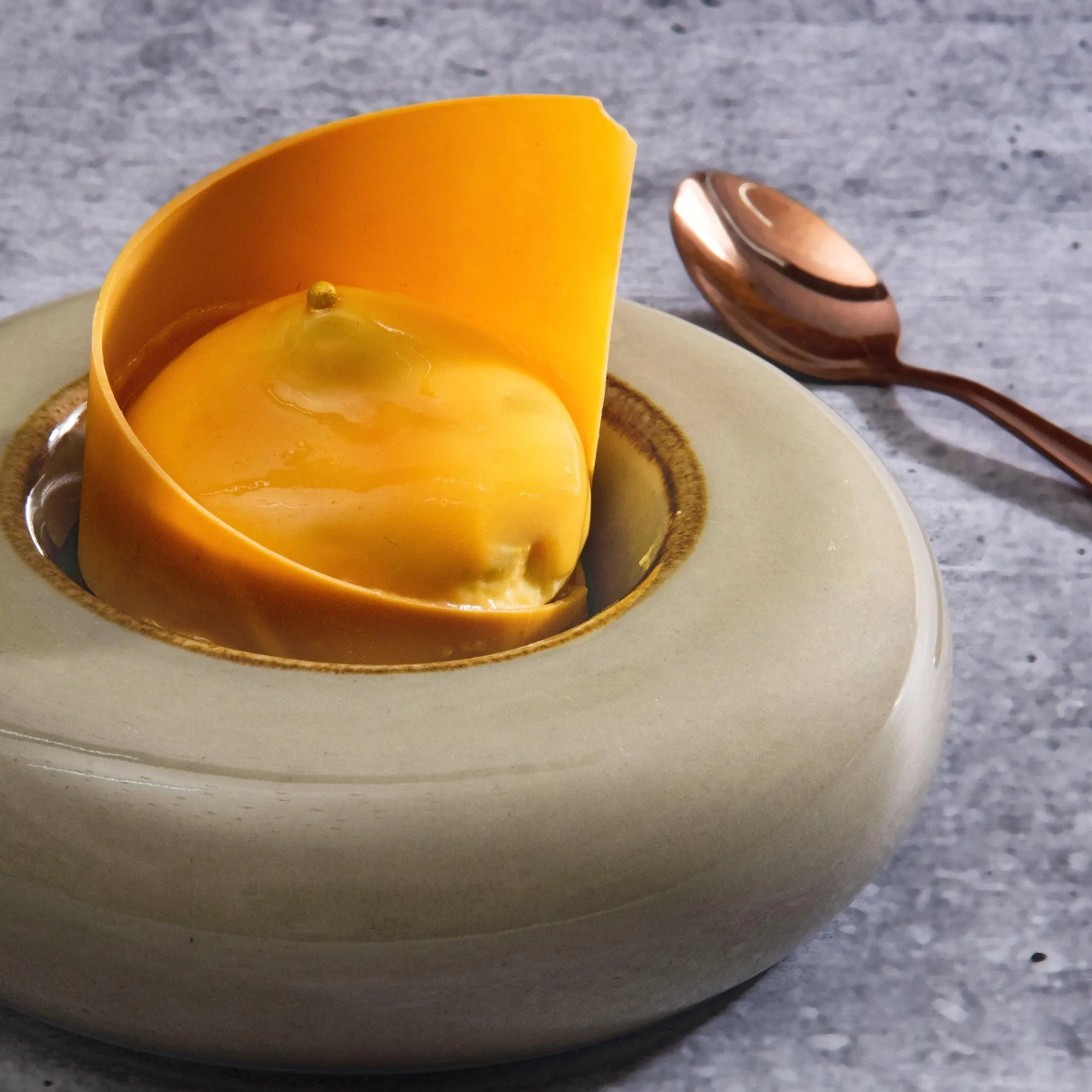 Charming  Serveware