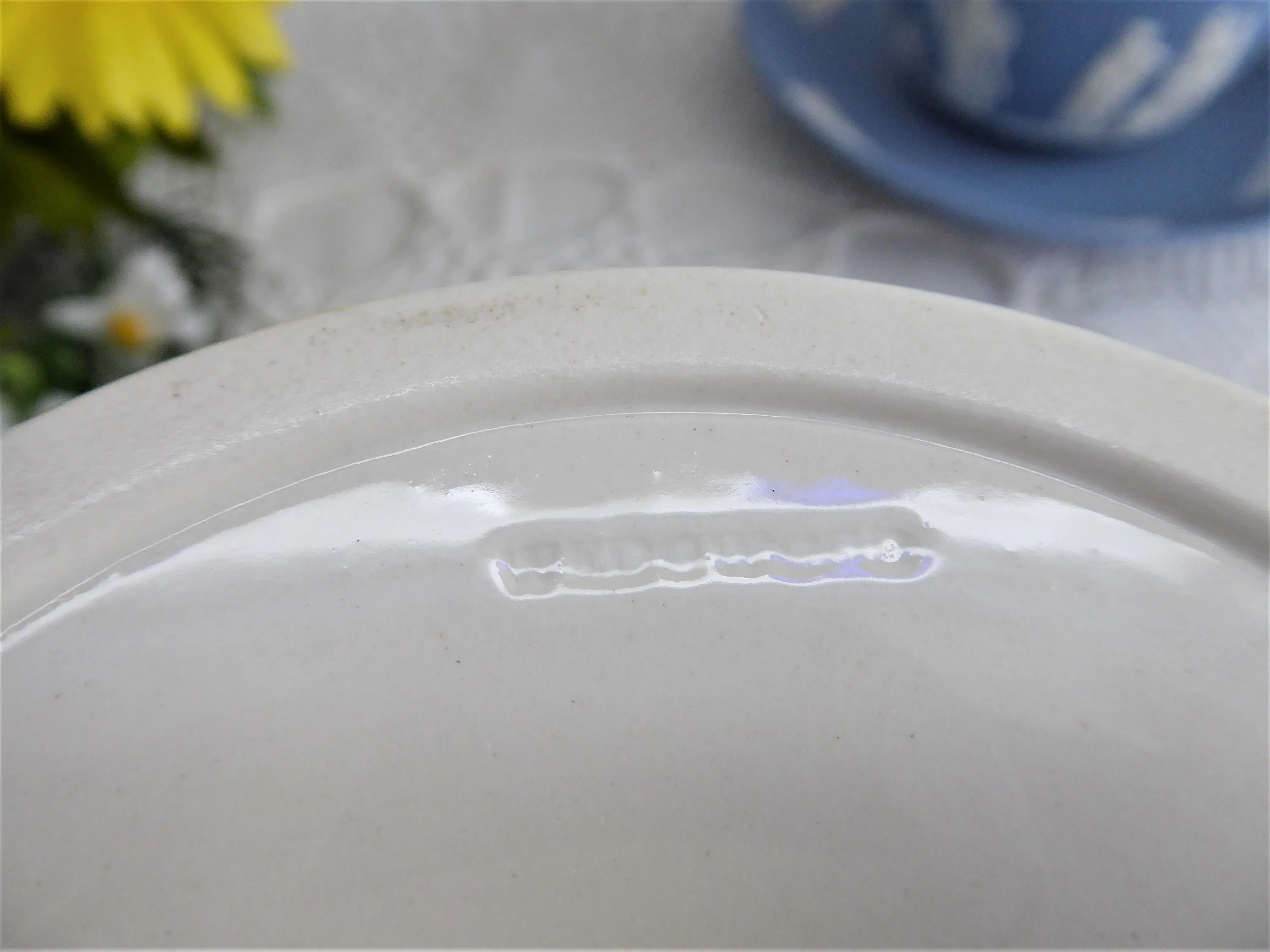 Embossed Queen's Ware Wedgwood Pedestal Dish Compote Tazza 1960s Server Grapevines