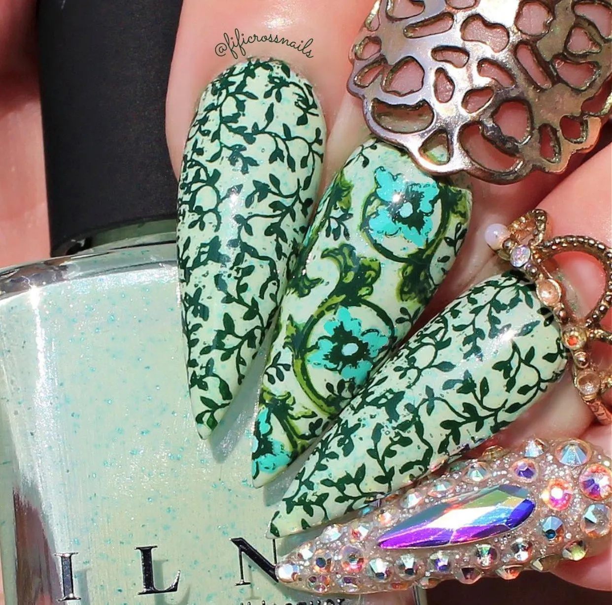 Grunge Series - Dainty (CjS-190) Steel Layered Nail Art Stamping Plate