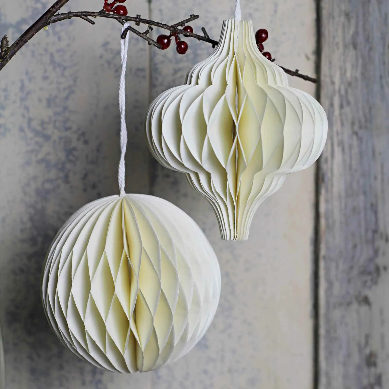 Honeycomb Decoration - Cream