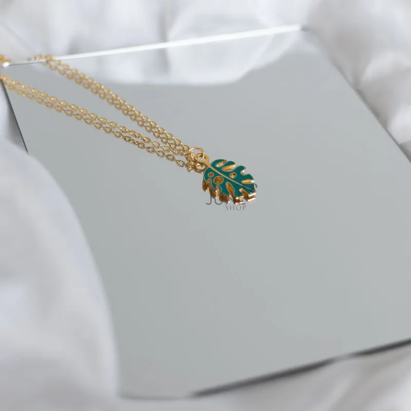 Leaf Pendant - Necklace