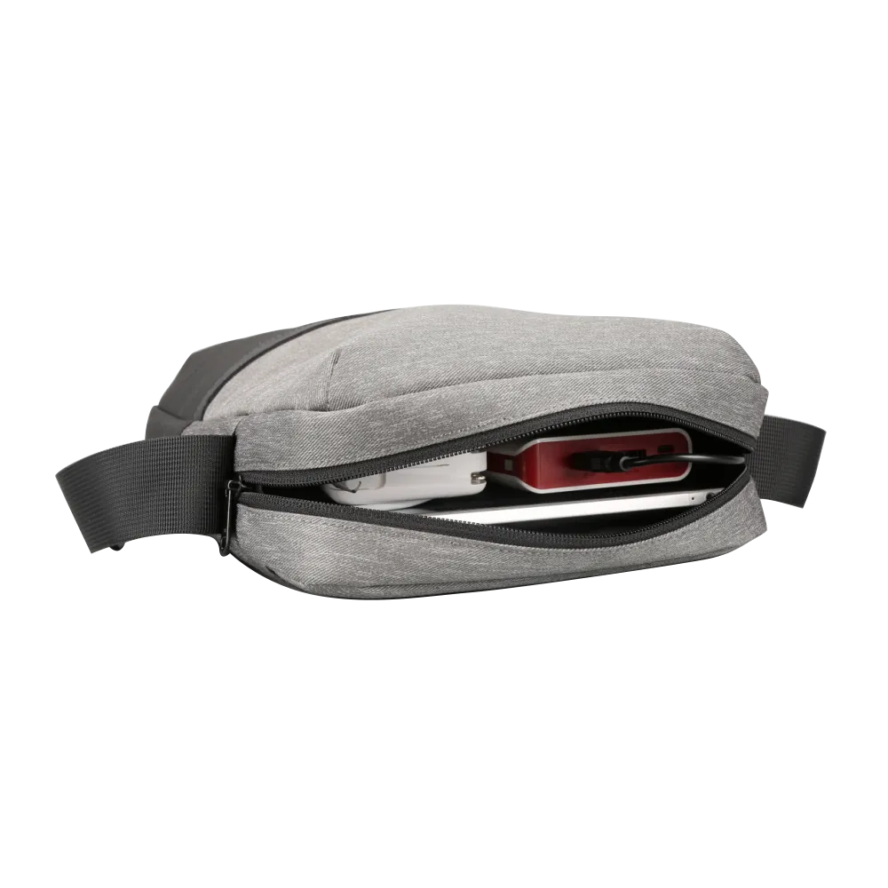 Leisure Messenger Bag