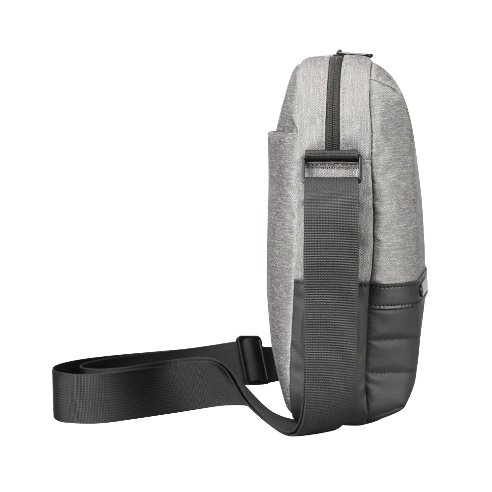 Leisure Messenger Bag