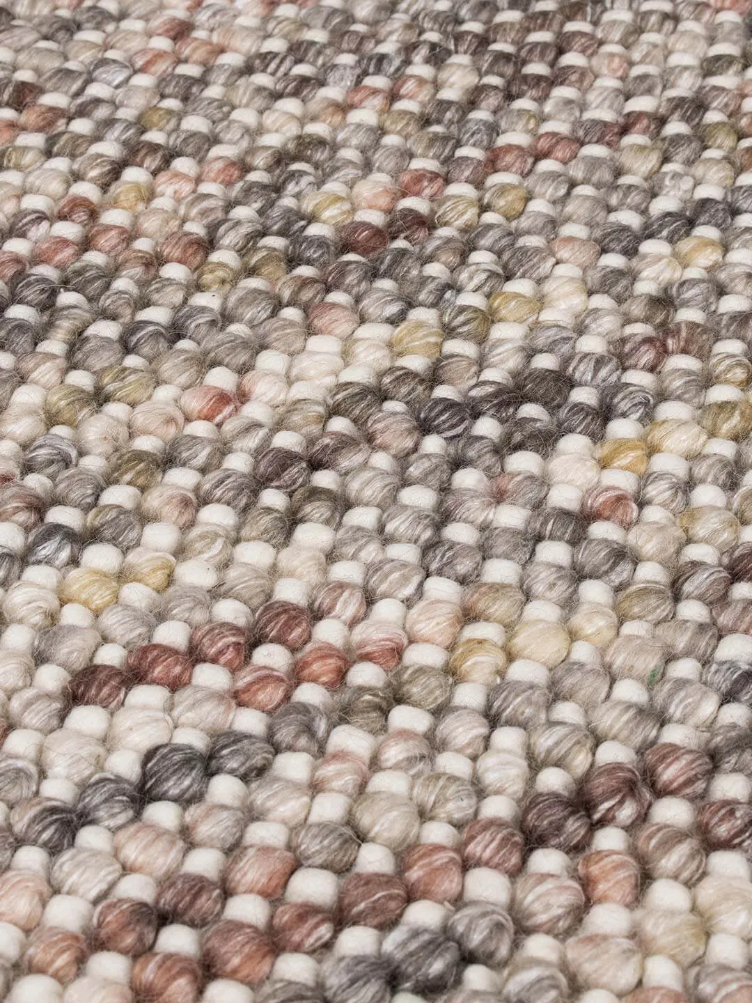 MAGIC RUG BY THE RUG COLLECTION