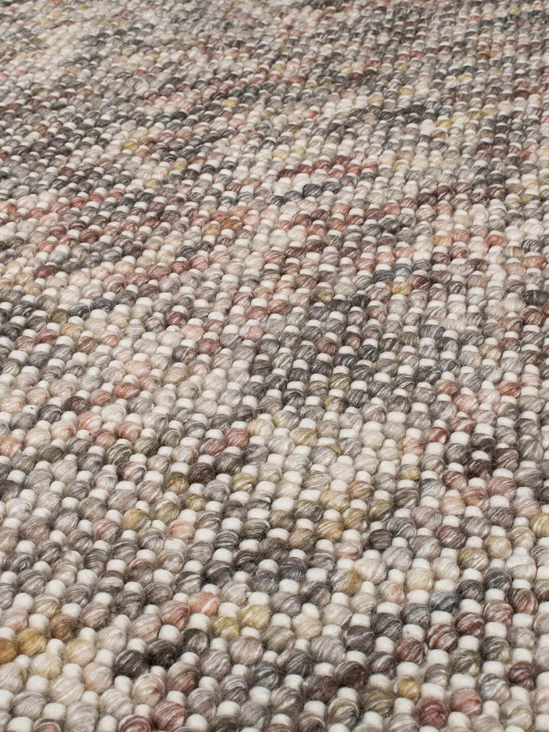 MAGIC RUG BY THE RUG COLLECTION