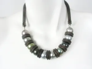 Mesh Necklace with Faux Pearls