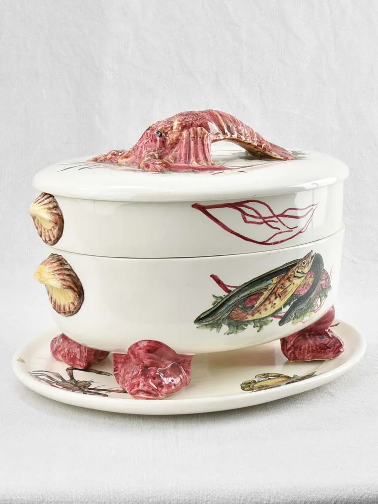 Oval bouillabaisse tureen with lobster handle - pink