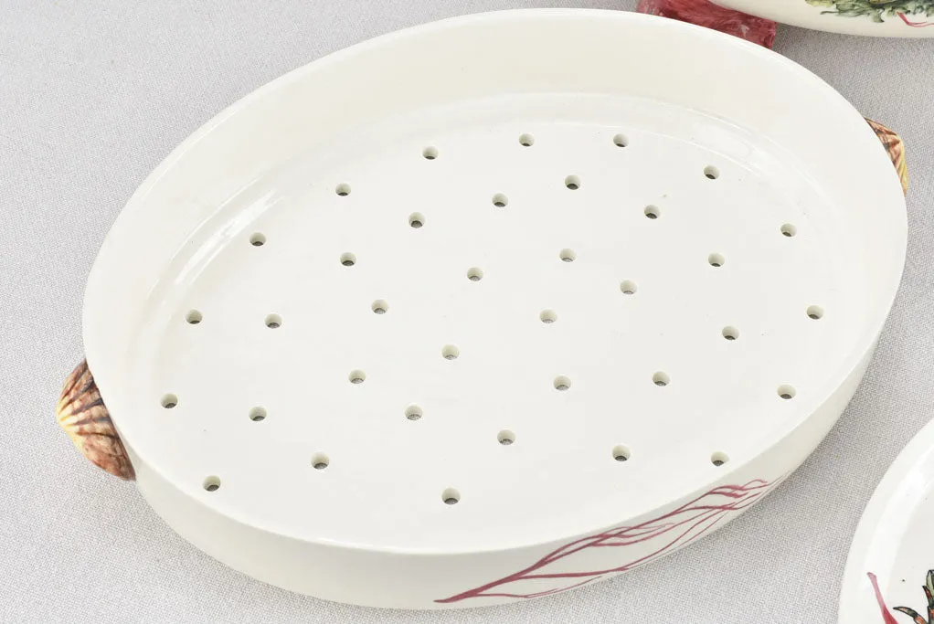 Oval bouillabaisse tureen with lobster handle - pink