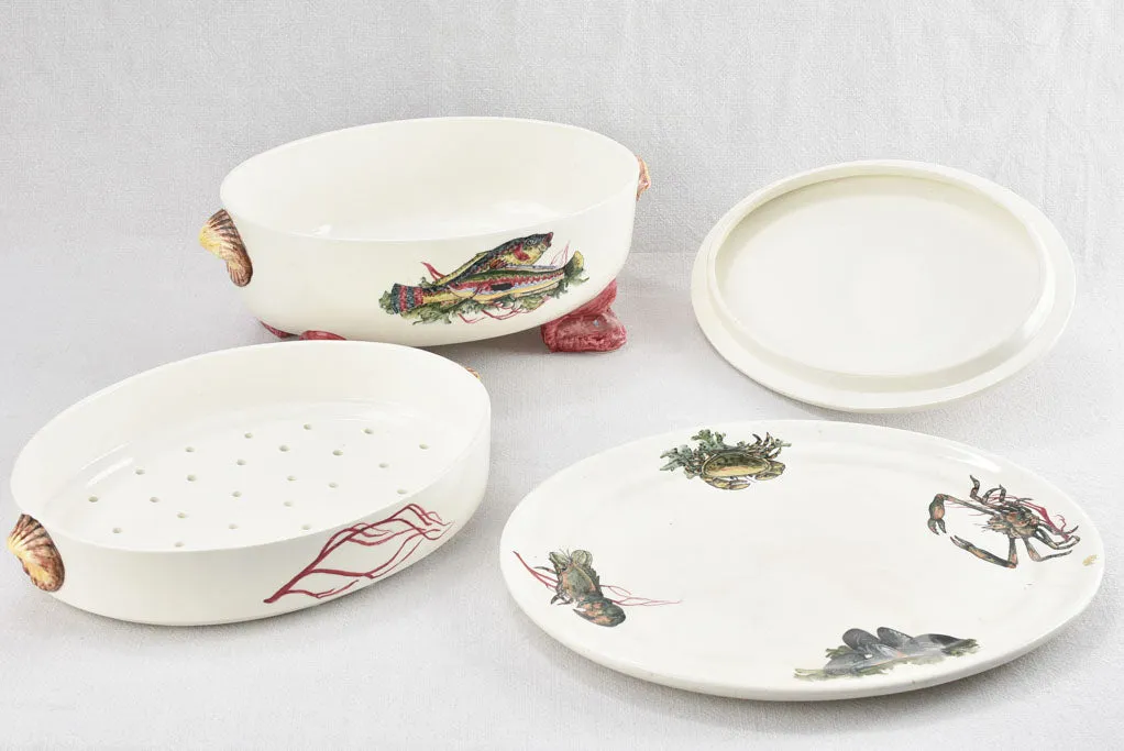 Oval bouillabaisse tureen with lobster handle - pink