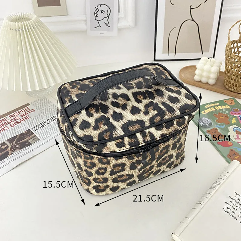 Paziye Portable Waterproof Leopard Makeup Wash Bag