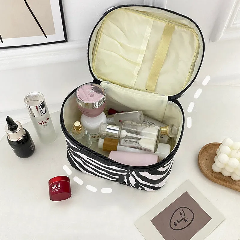 Paziye Portable Waterproof Leopard Makeup Wash Bag