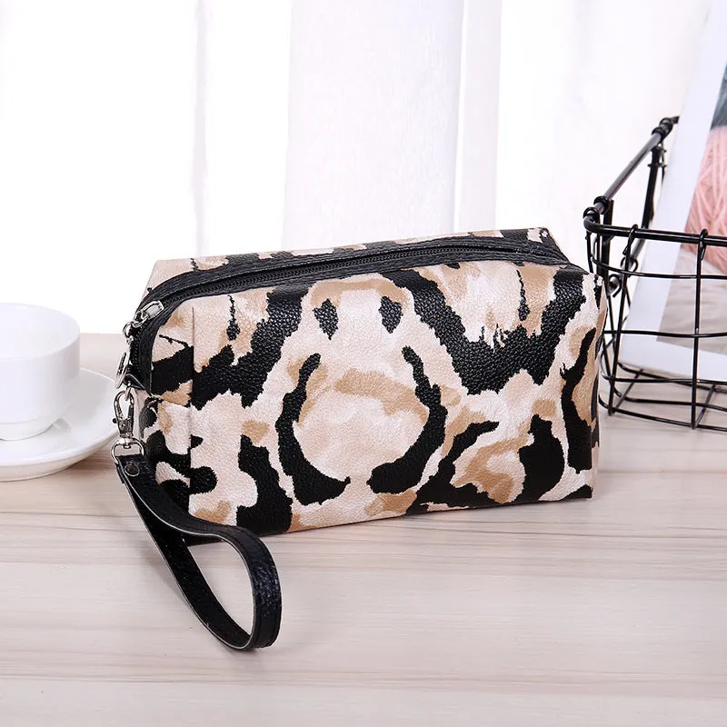 Paziye Portable Waterproof Leopard Makeup Wash Bag