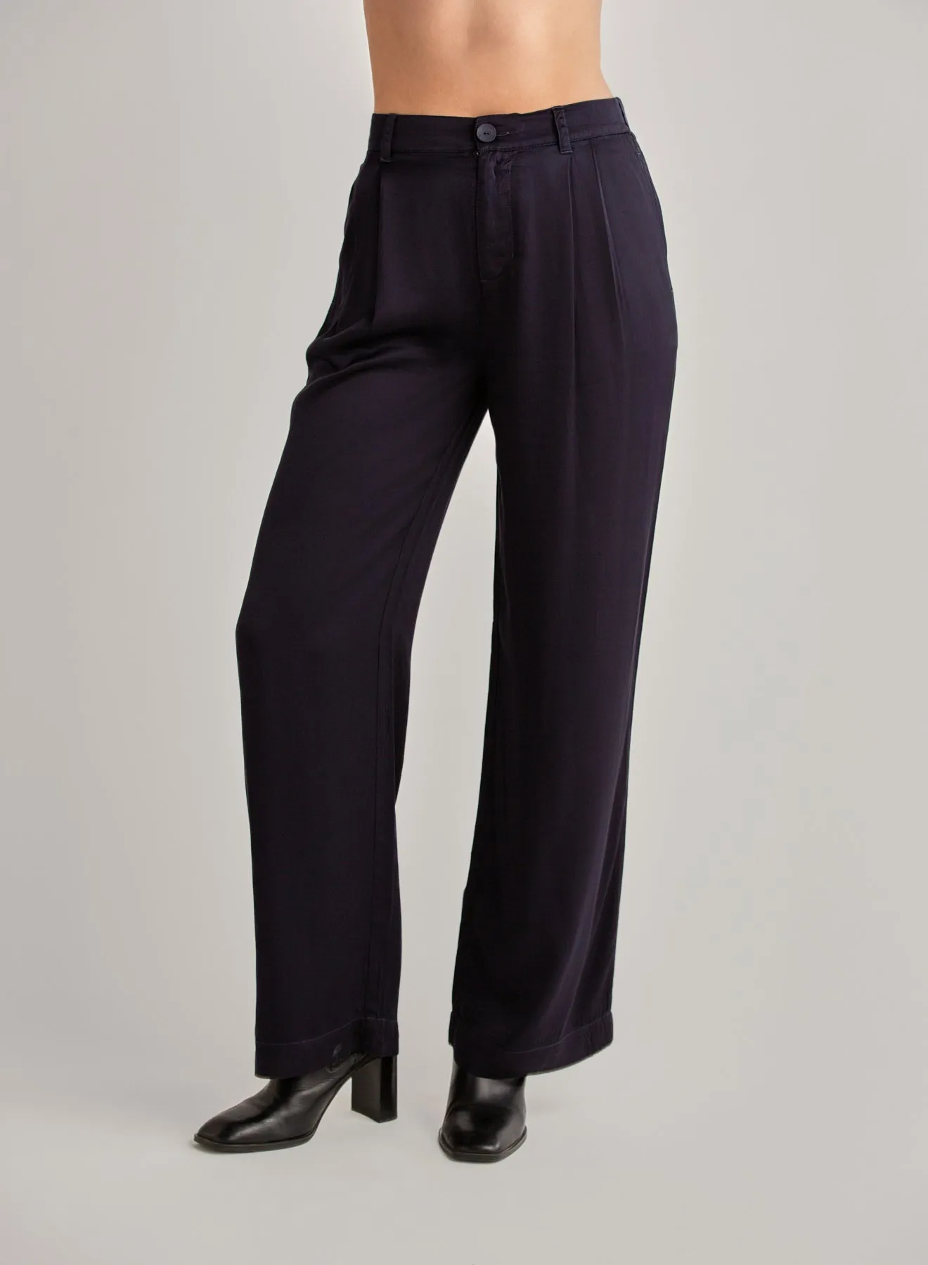 Pleated Wide Leg Trouser - Navy Eclipse