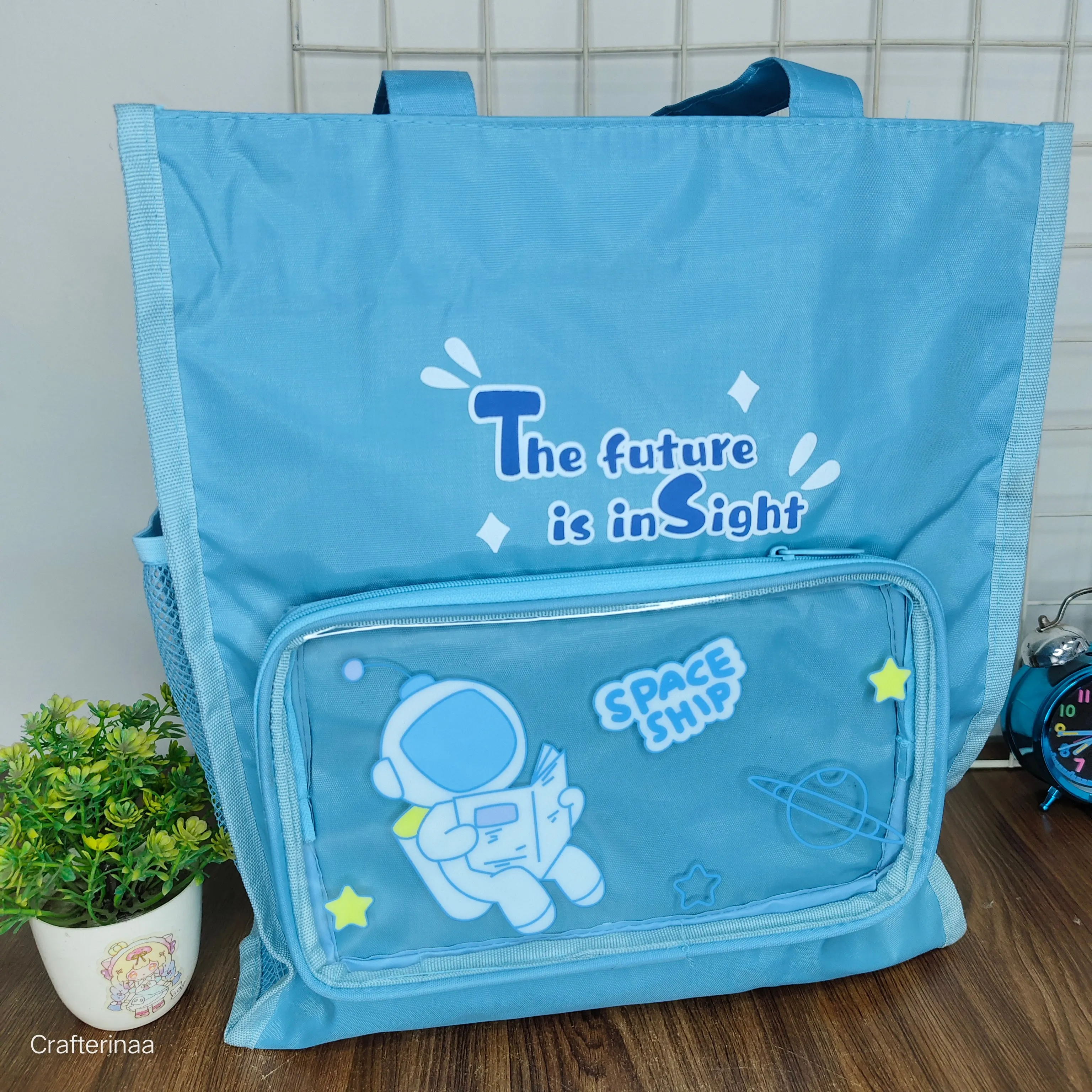 Premium Kawaii Tote bags with 3 compartments 
Stylish and Trendy Travelling Bag for Boys and Girls