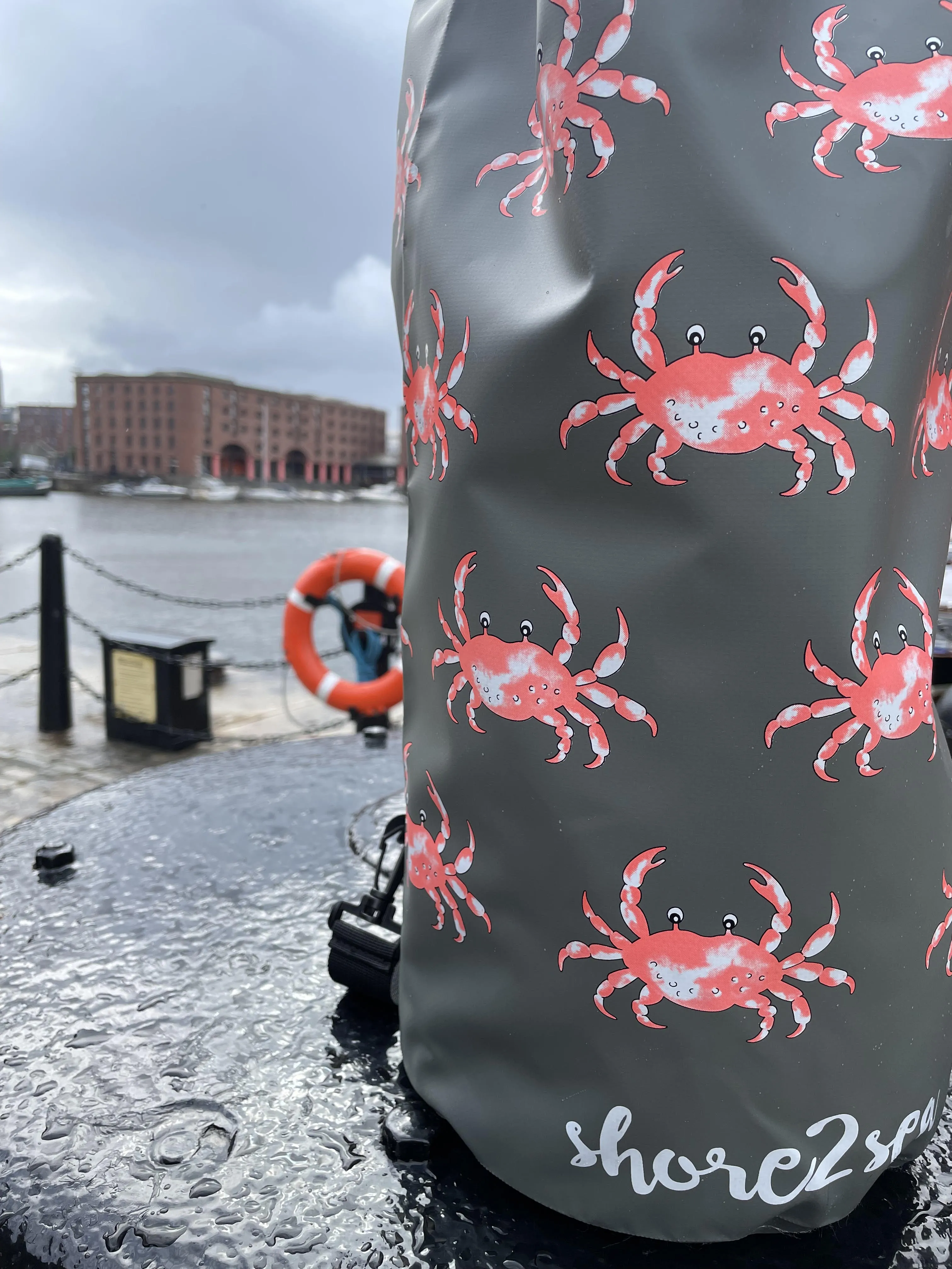 Shore2Sea Waterproof Dry Bag 20L - Crab