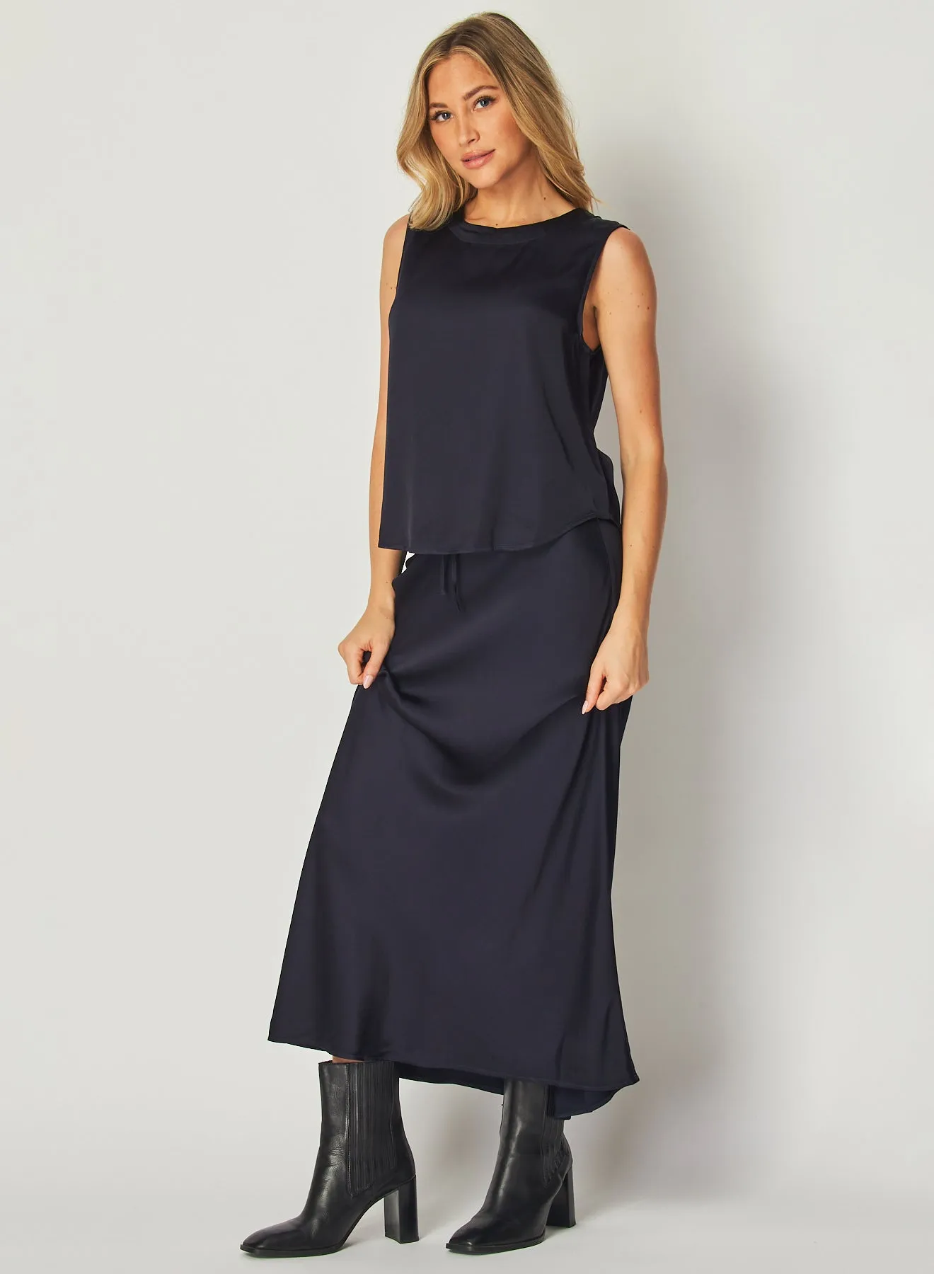 Sleeveless Crew Neck Top - Navy Eclipse