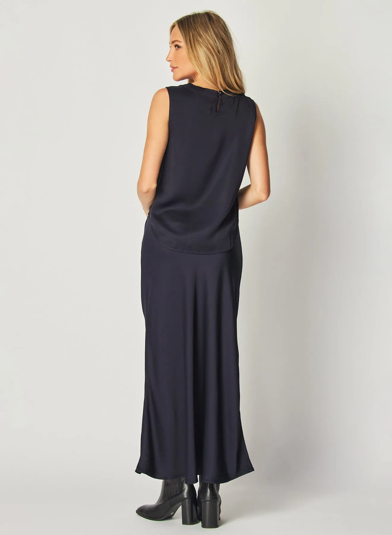 Sleeveless Crew Neck Top - Navy Eclipse