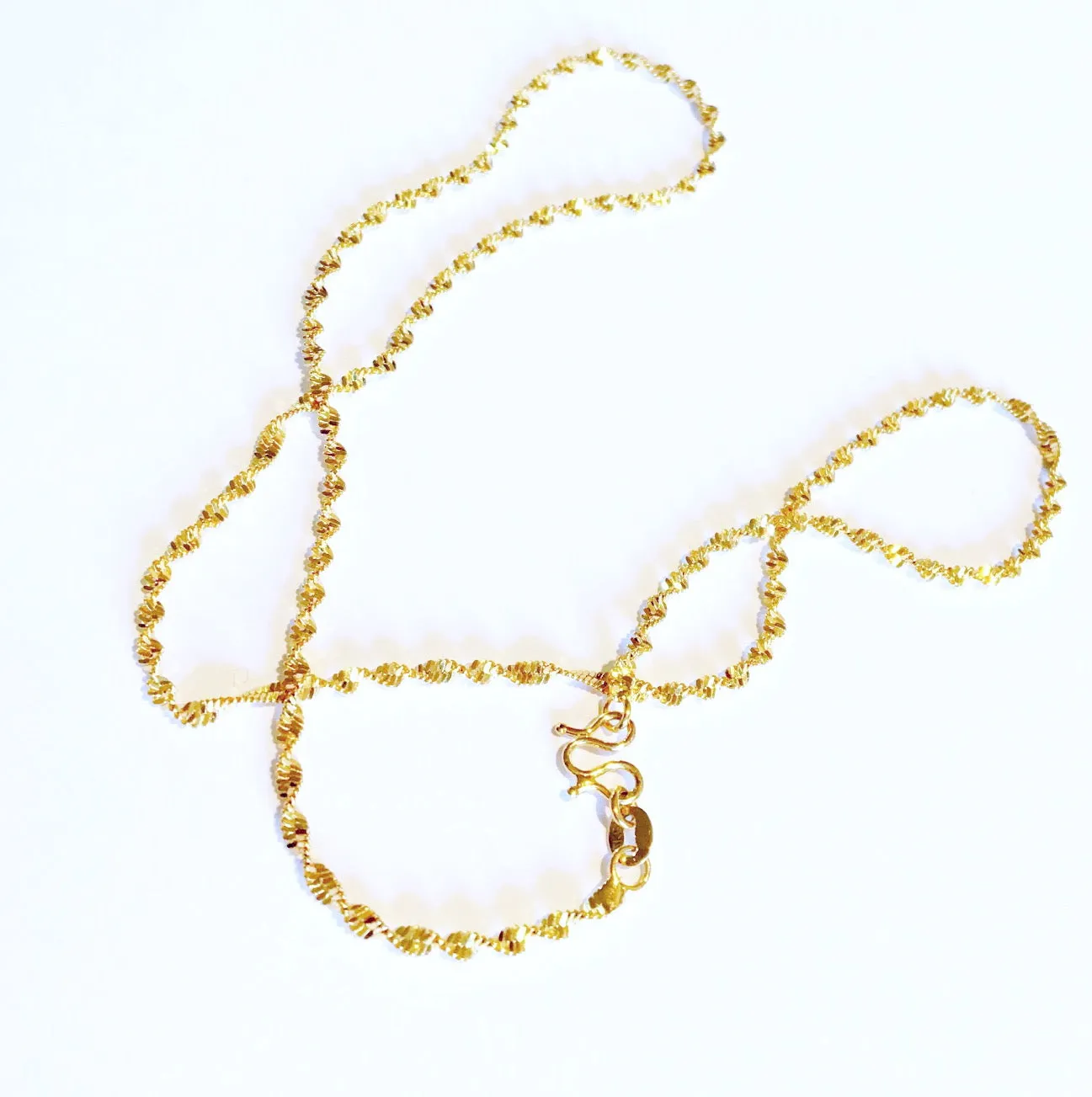TEXTURED CHAIN NECKLACE
