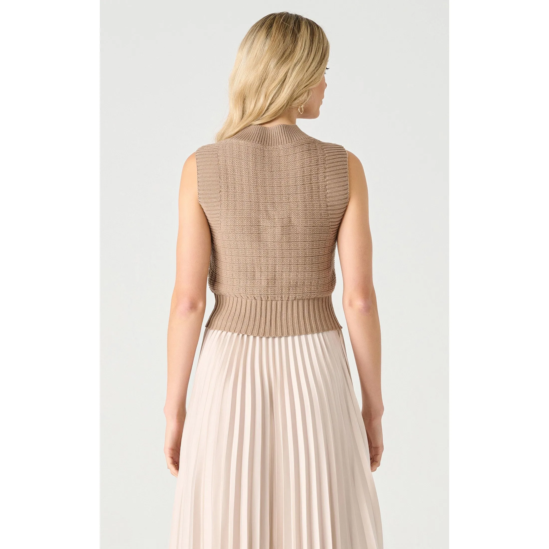 TEXTURED STITCH SWEATER TANK