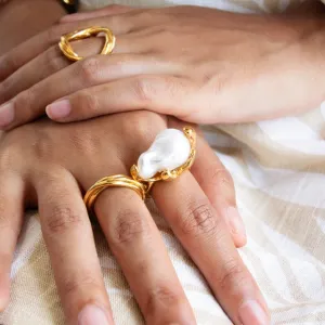 Velatti Baroque Pearl Ring