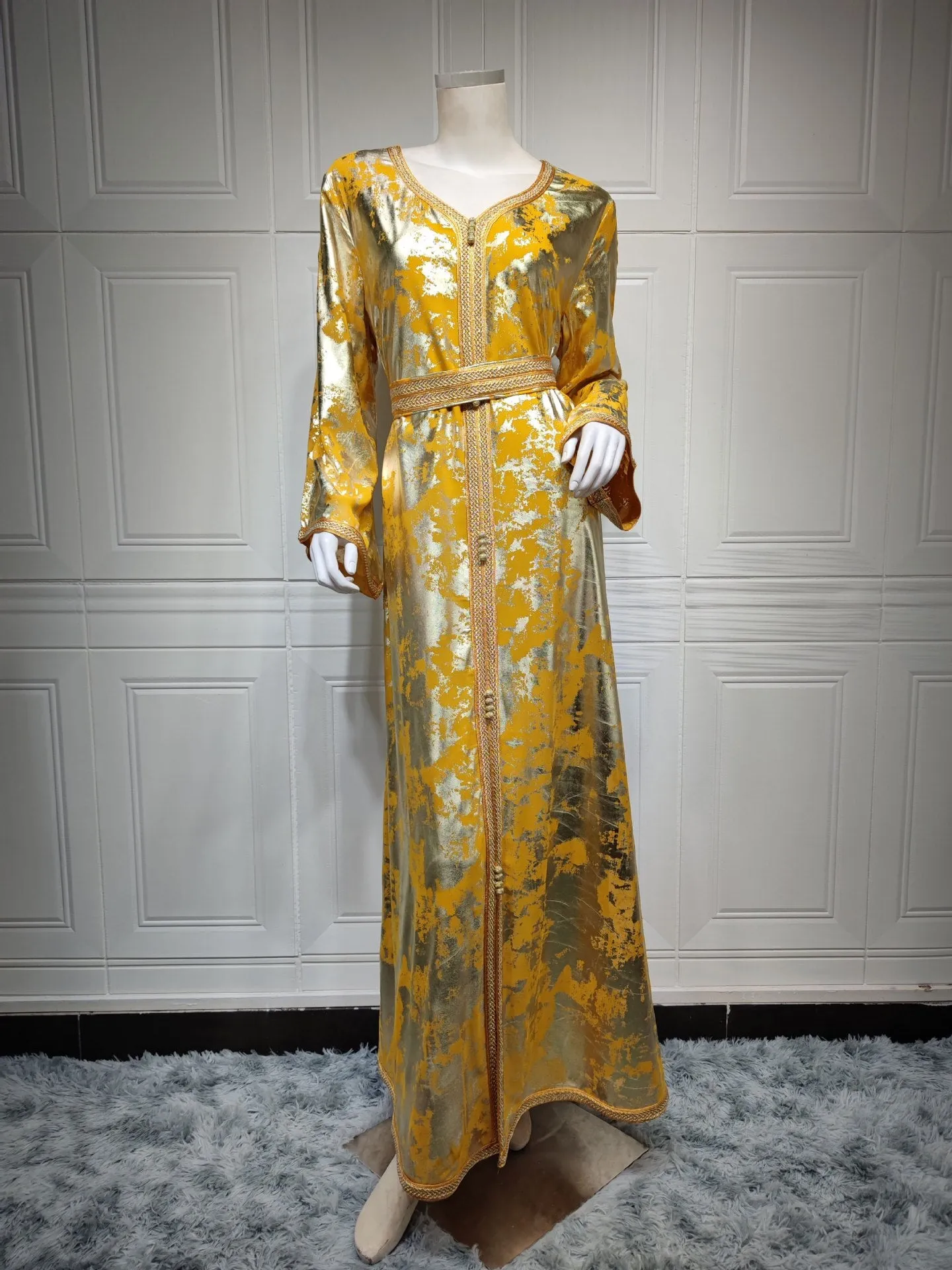 Wjczt Ramadan Eid Dubai Fashion Abayas Autumn Winter New Muslim Gilded Robe Femme V-Neck Printing Chiffon Evening Dress With Belt Plus